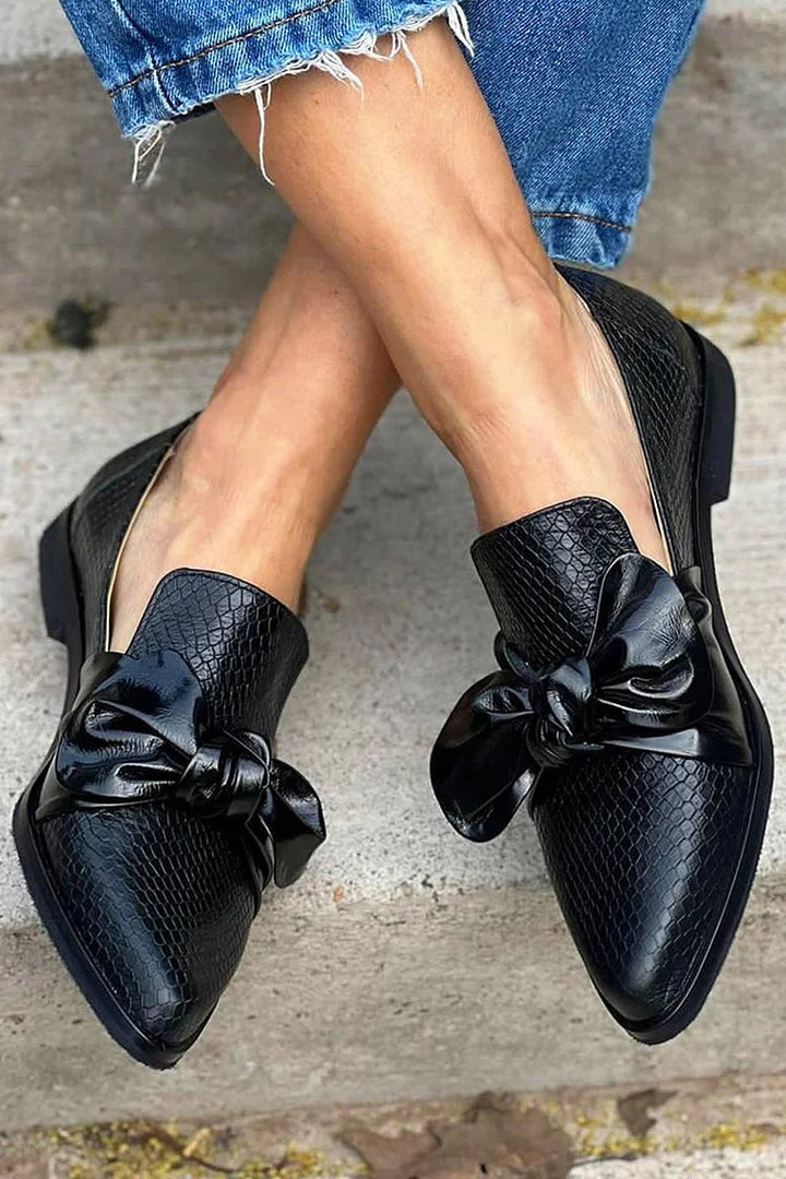 Chelsea | Bow Detail Pointed Flats