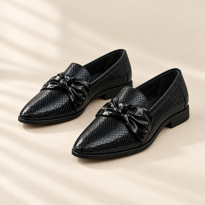 Chelsea | Bow Detail Pointed Flats