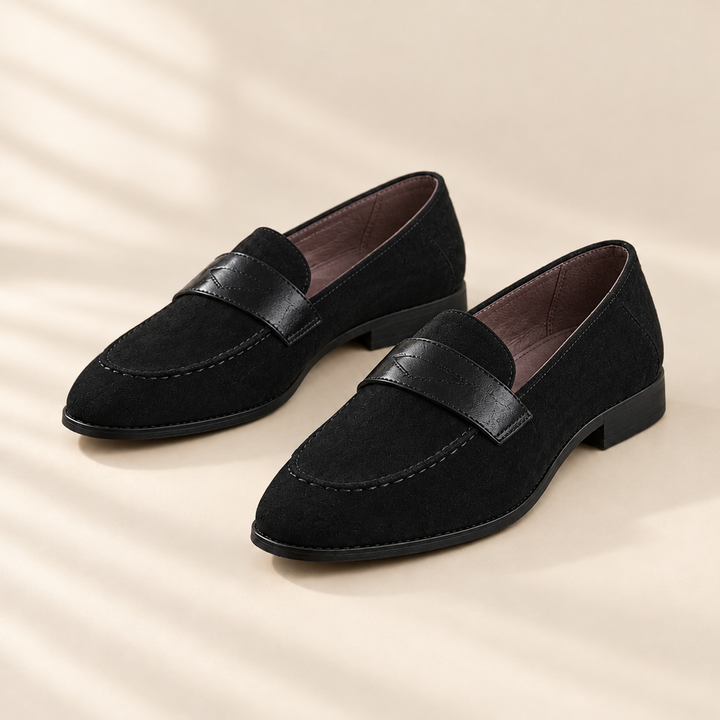 Elra | Mesh Panel Flats