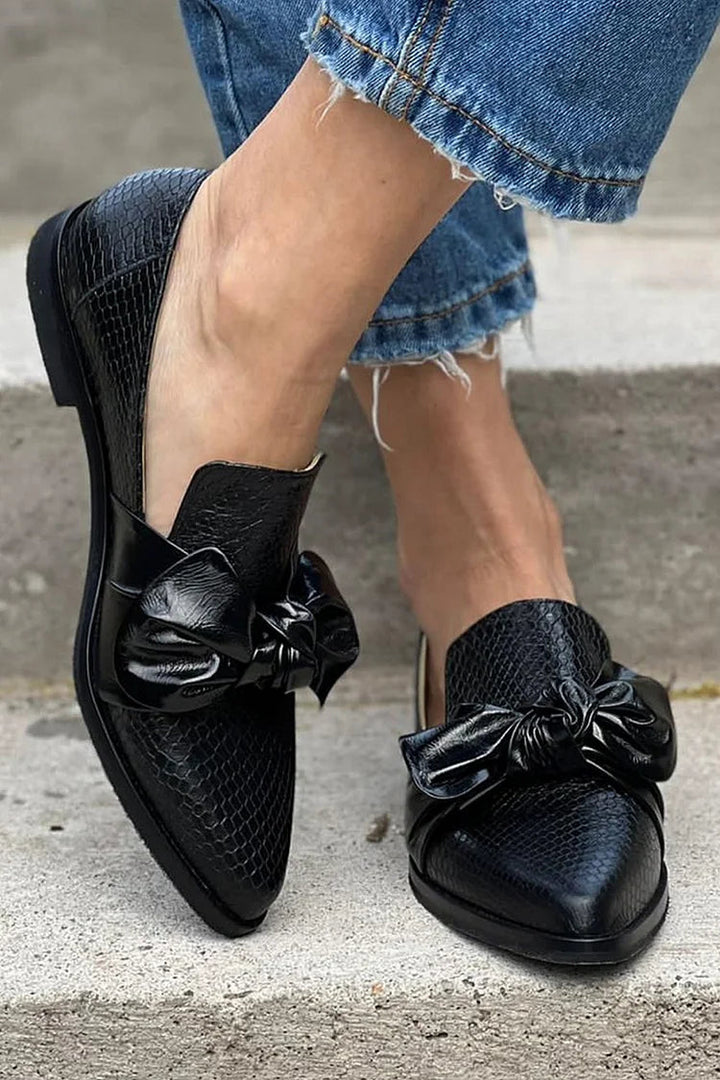 Chelsea | Bow Detail Pointed Flats