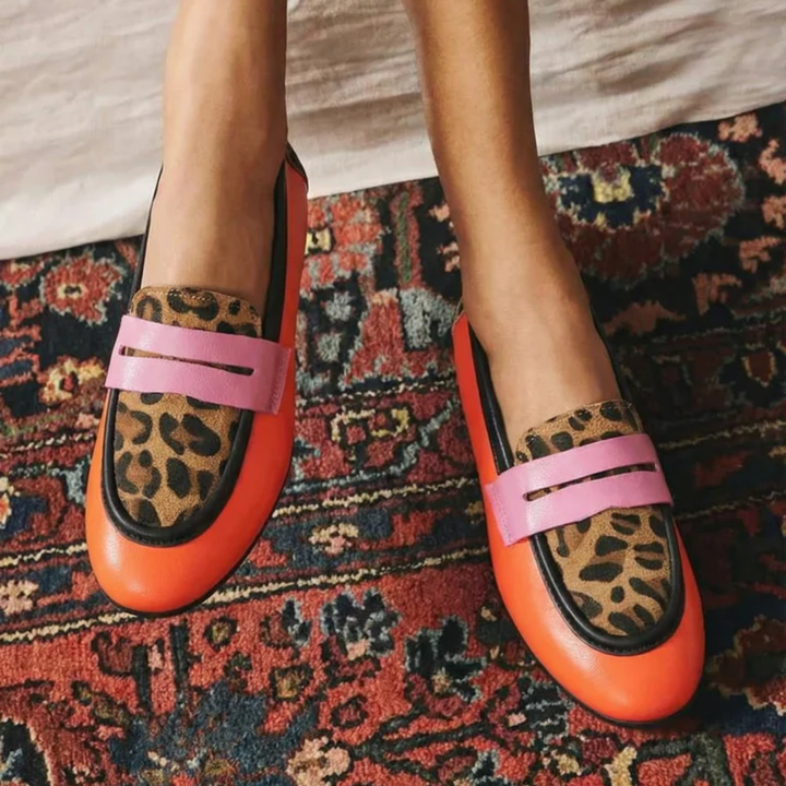 Sia | Coral Loafers with Pink Trim