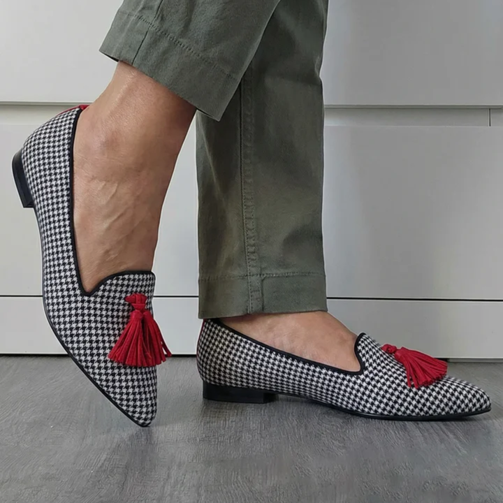Sasha | Houndstooth Fringe Flats