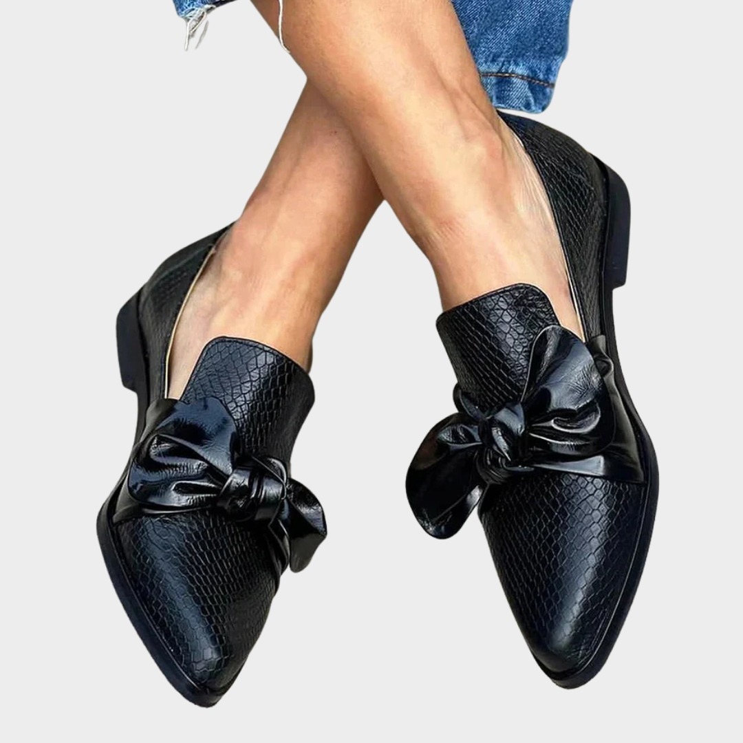 Chelsea | Bow Detail Pointed Flats