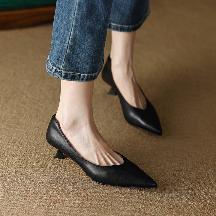 Georgia | Elegant Pointed-Toe Court Shoes