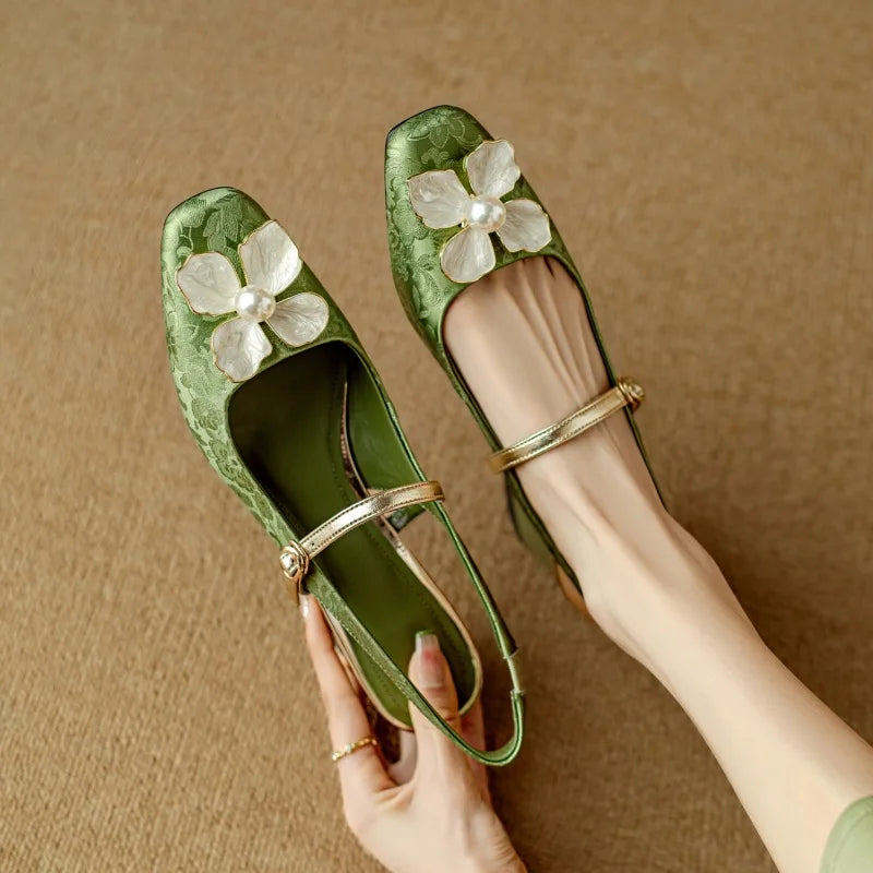 Miranda | Elegant Women's Shoes with Floral Detail
