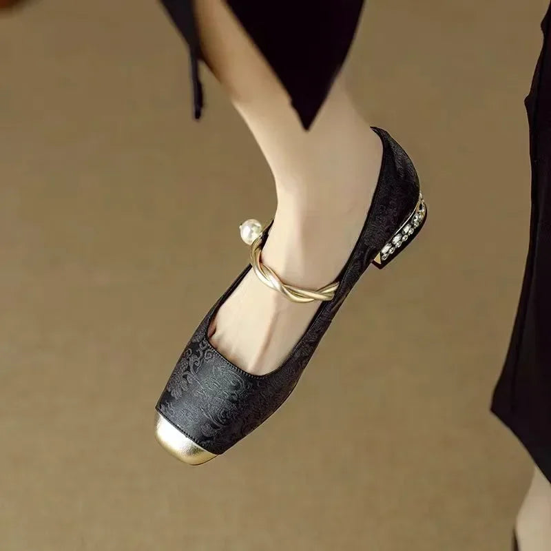 Winifred | Mary Jane Shoes with Pearl Strap