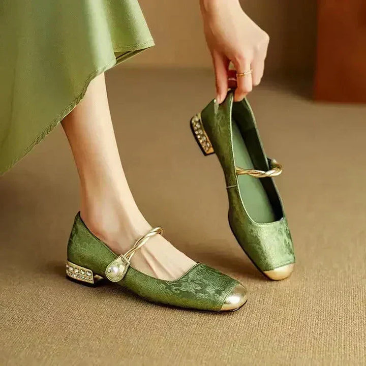 Winifred | Mary Jane Shoes with Pearl Strap