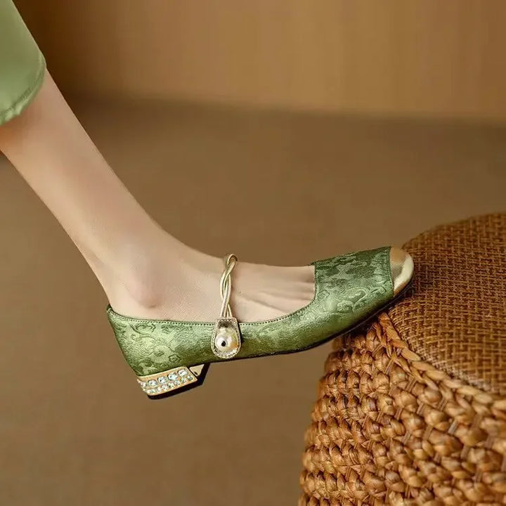Winifred | Mary Jane Shoes with Pearl Strap